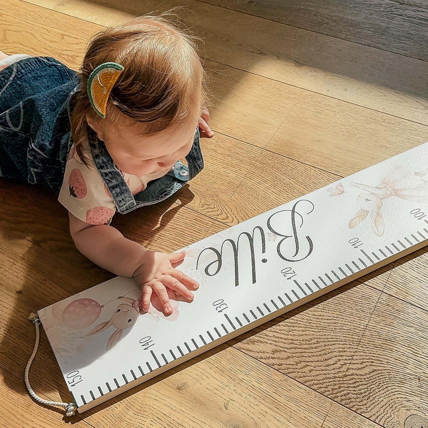 "ZAĶĪTIS" PERSONALIZĒTS BĒRNA AUGUMA METRAMĒRS MEITENĪTEI