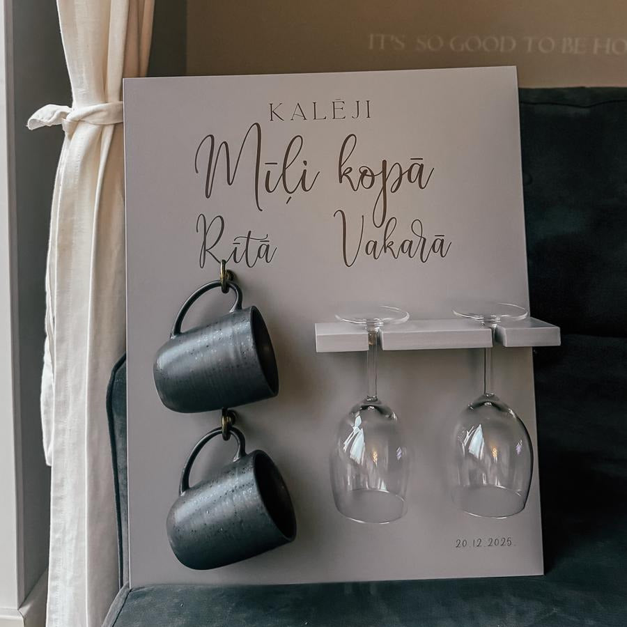 DEKORS AR TRAUKIEM KOMPLEKTĀ "PERSONALIZĒTS AR UZVĀRDU"