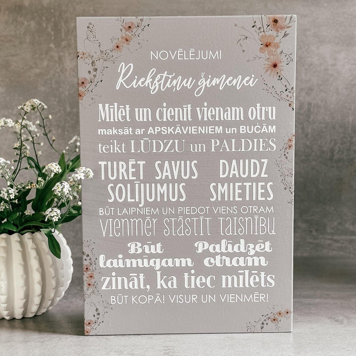 KOKA DEKORS "NOVĒLĒJUMS ĢIMENEI"
