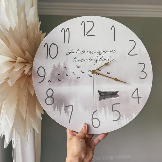 "JA TU VARI IZSAPŅOT, TAD VARĪ ARĪ IZDARĪT" KOKA, SIENAS PULKSTENIS