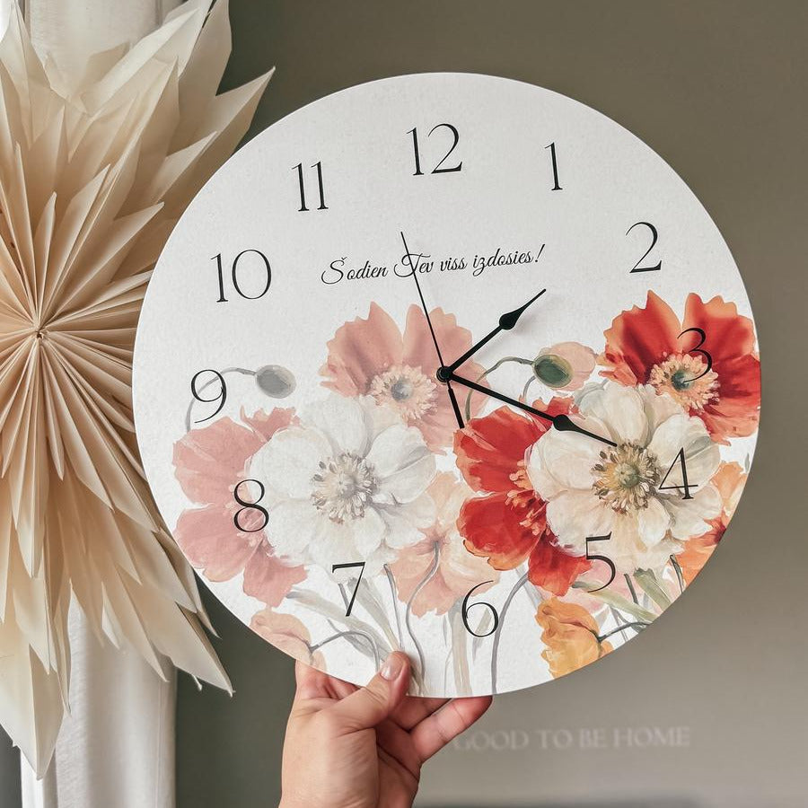 "ŠODIEN TEV VISS IZDOSIES" KOKA, SIENAS PULKSTENIS AR SARKANĀM MAGONĒM