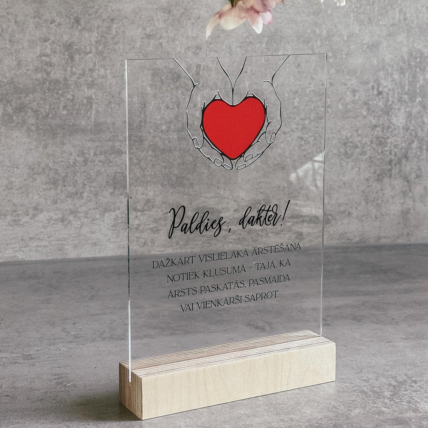"PALDIES DAKTER", ORGANISKĀ STIKLA DEKORS KOKA STATĪVĀ