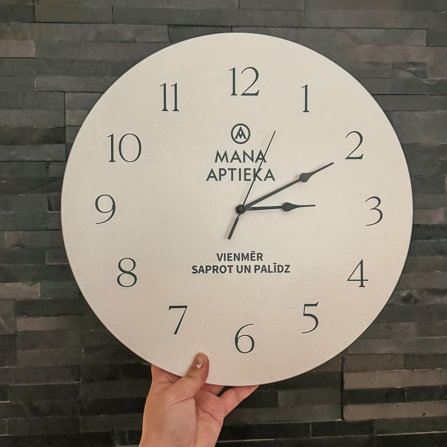 KOKA SIENAS PULKSTENIS AR LOGO