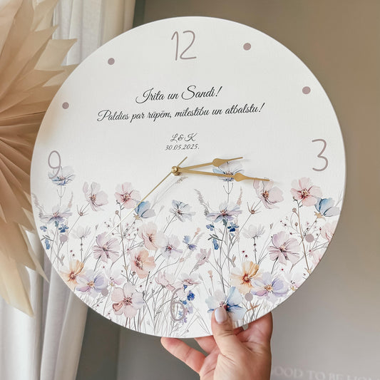 KOKA, SIENAS PULKSTENIS VEDĒJIEM "PALDIES PAR RŪPĒM, MĪLESTĪBU UN ATBALSTU"