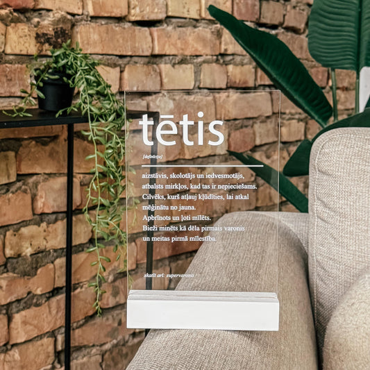 ORGANISKĀ STIKLA DEKORS "TĒTA DEFINĪCIJA" KOKA STATĪVĀ