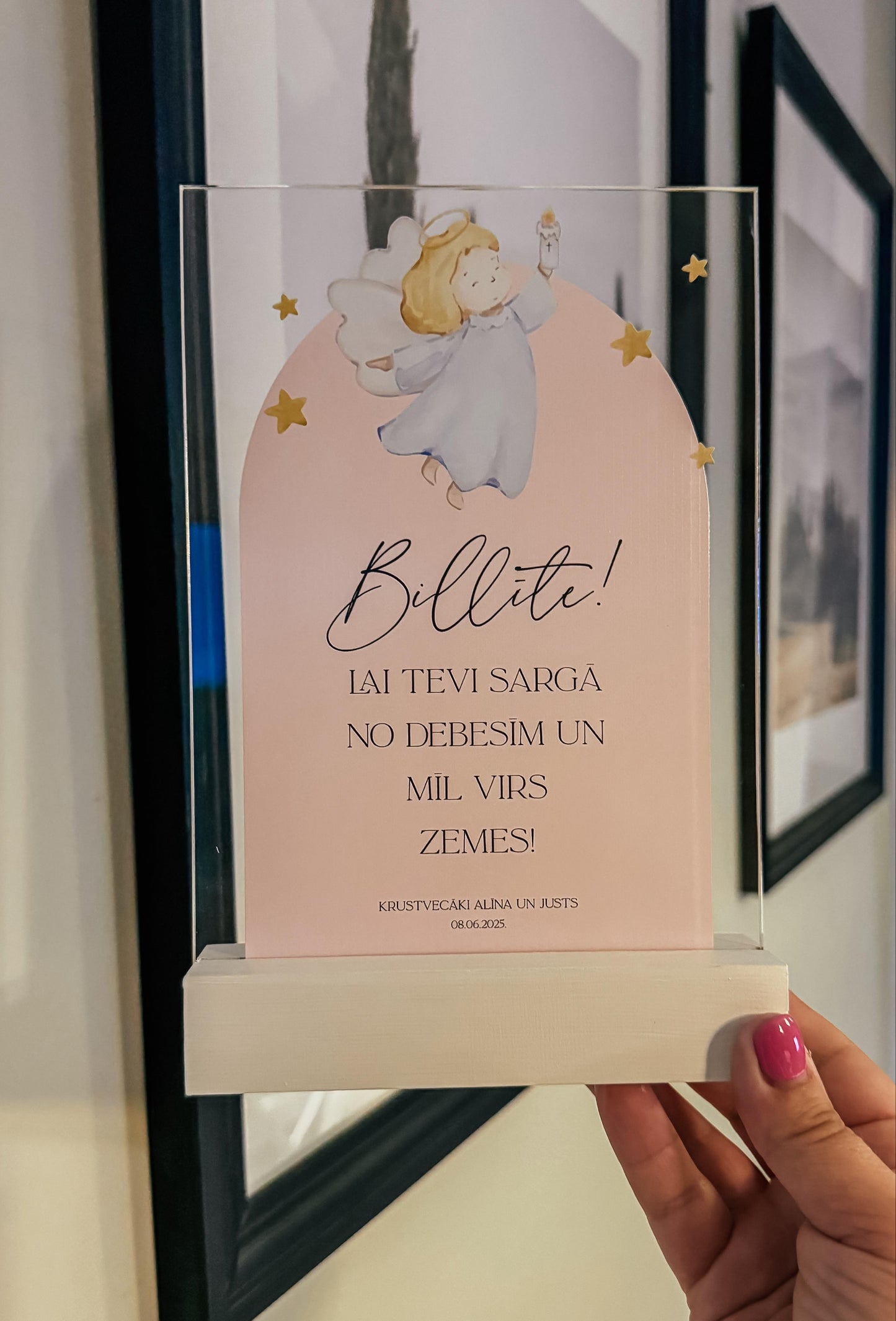 ORGANISKĀ STIKLA DEKORS "LAI TEVI SARGĀ NO DEBESĪM UN MĪL VIRS ZEMES"