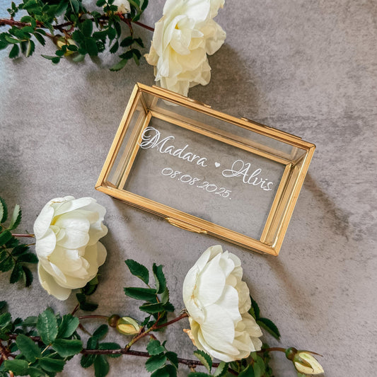 GREDZENU KASTĪTE KĀZU DIENAI PERSONALIZĒTA AR VĀRDIEM UN KĀZU DATUMU