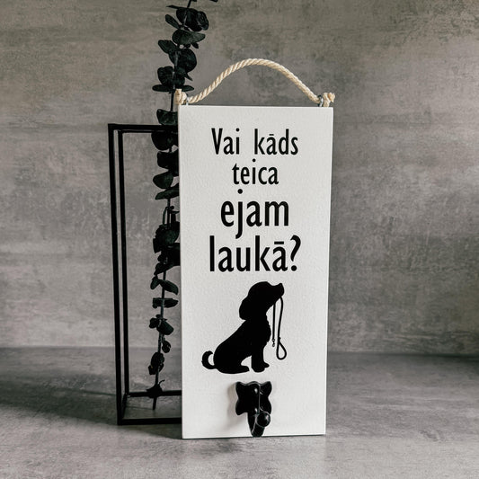 BALTS DEKORS SUŅA SIKSNIŅAI "EJAM LAUKĀ?"