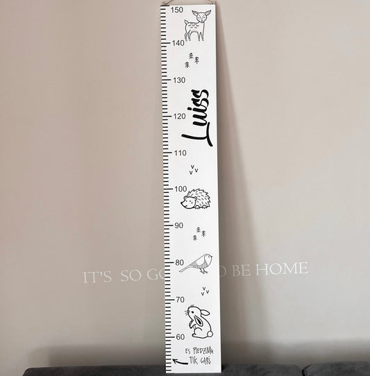 "MEŽA ZVĒRIŅI" PERSONALIZĒTS (MELNBALTS) AUGUMA METRAMĒRS