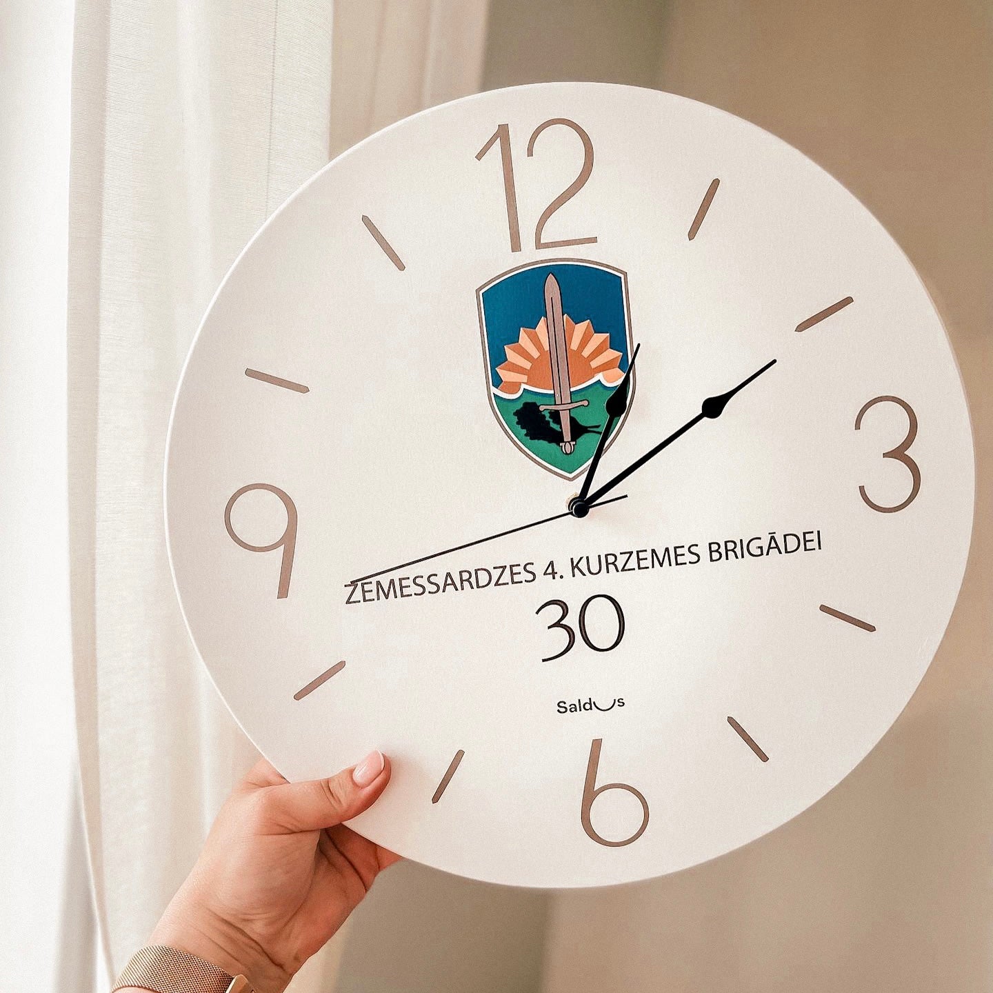 KOKA SIENAS PULKSTENIS AR LOGO
