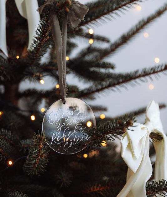 PERSONALIZĒTI ORGANISKĀ STIKLA EGLĪŠU ROTĀJUMI