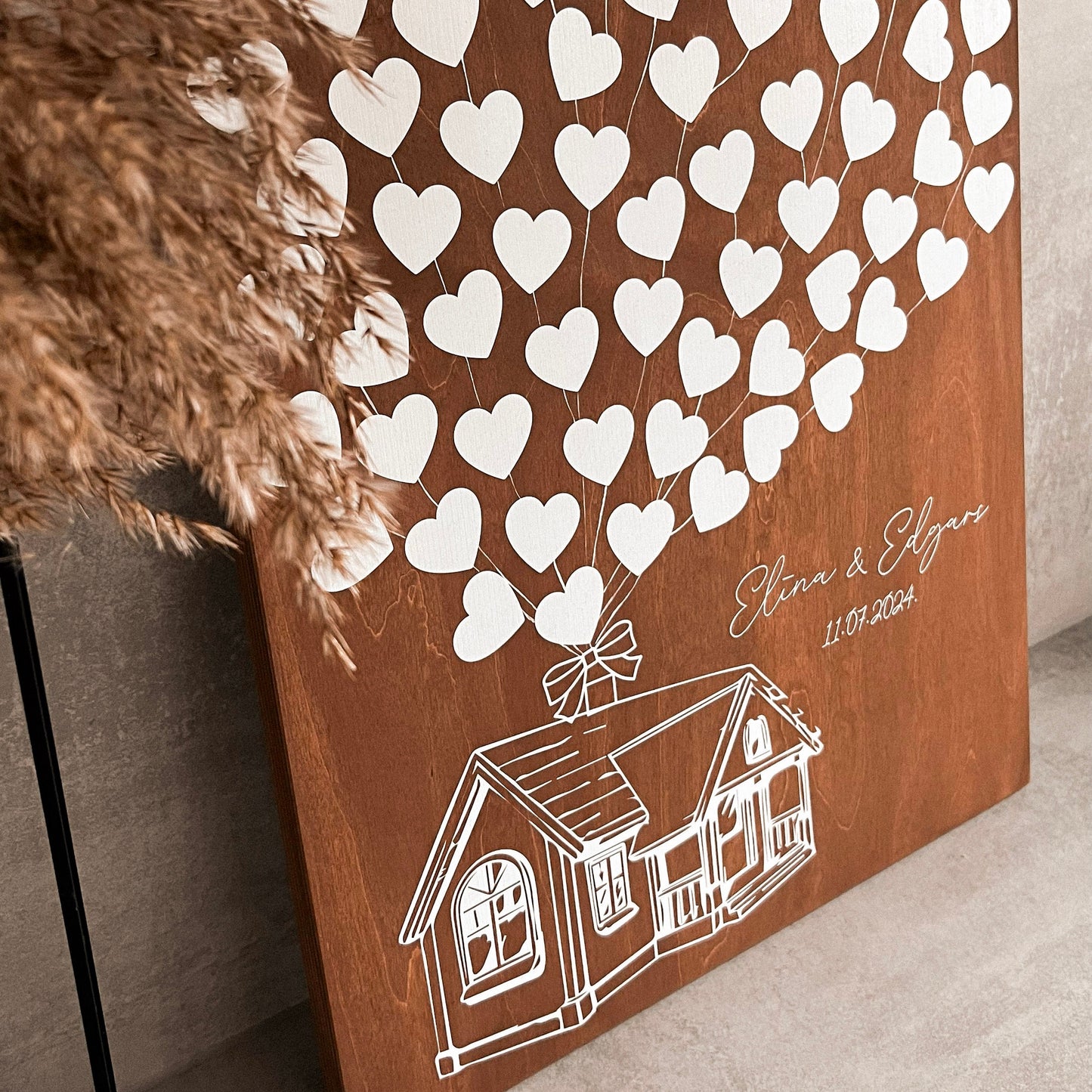 "MĀJA PILNA AR MĪLESTĪBU" PERSONALIZĒTA VIESU GRĀMATA KĀZĀS