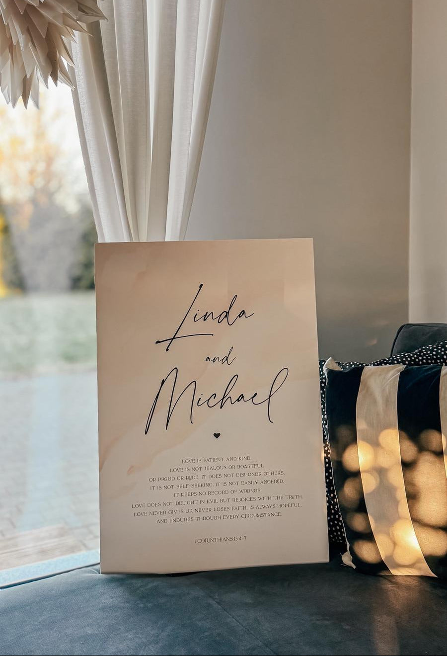 SAGAIDĪŠANAS DEKORS KĀZU DIENĀ I ENG