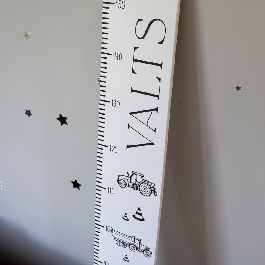 "MELNBALTS - TRAKTORI" PERSONALIZĒTS AUGUMA METRAMĒRS