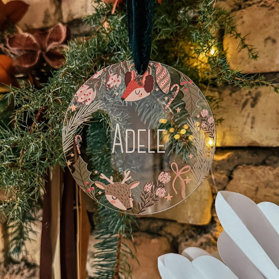 CAURSPĪDĪGI EGLĪŠU ROTĀJUMI "ZIEMASSVĒTKI"