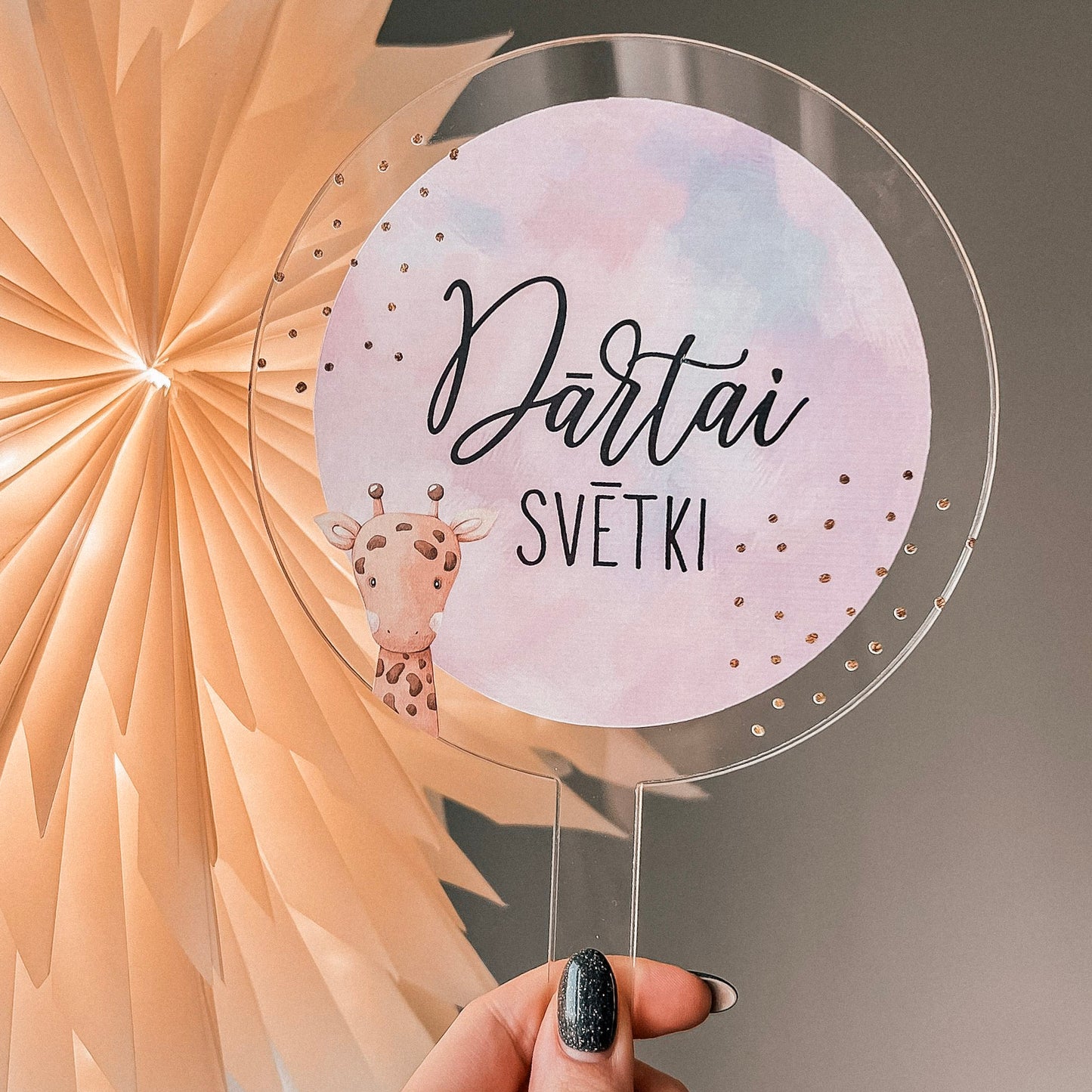 "ŽIRAFĪTE" PERSONALIZĒTS KŪKAS DEKORS