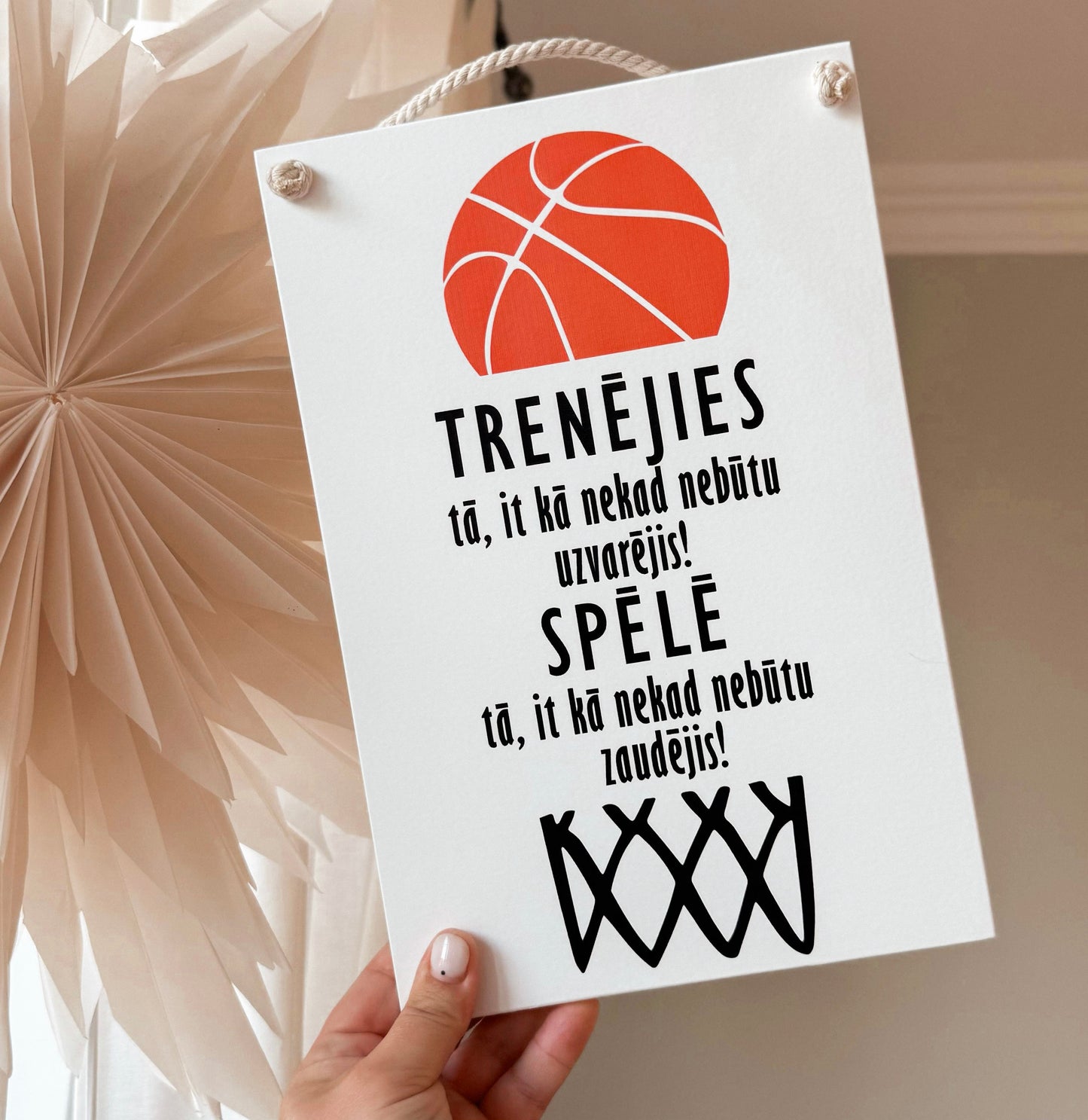 KOKA DEKORS "TRENĒJIES TĀ, IT KĀ NEKAD NEBŪTU UZVARĒJIS!"