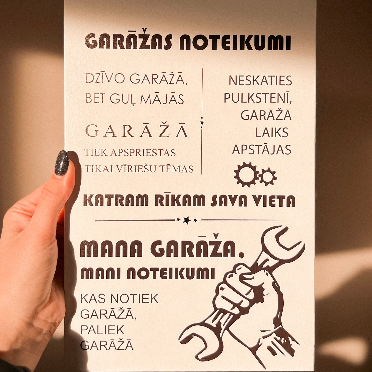 DEKORS "GARĀŽAS NOTEIKUMI"